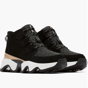 New in Box Sorel Kinetic Impact Caribou Women’s Waterproof Boot size 8